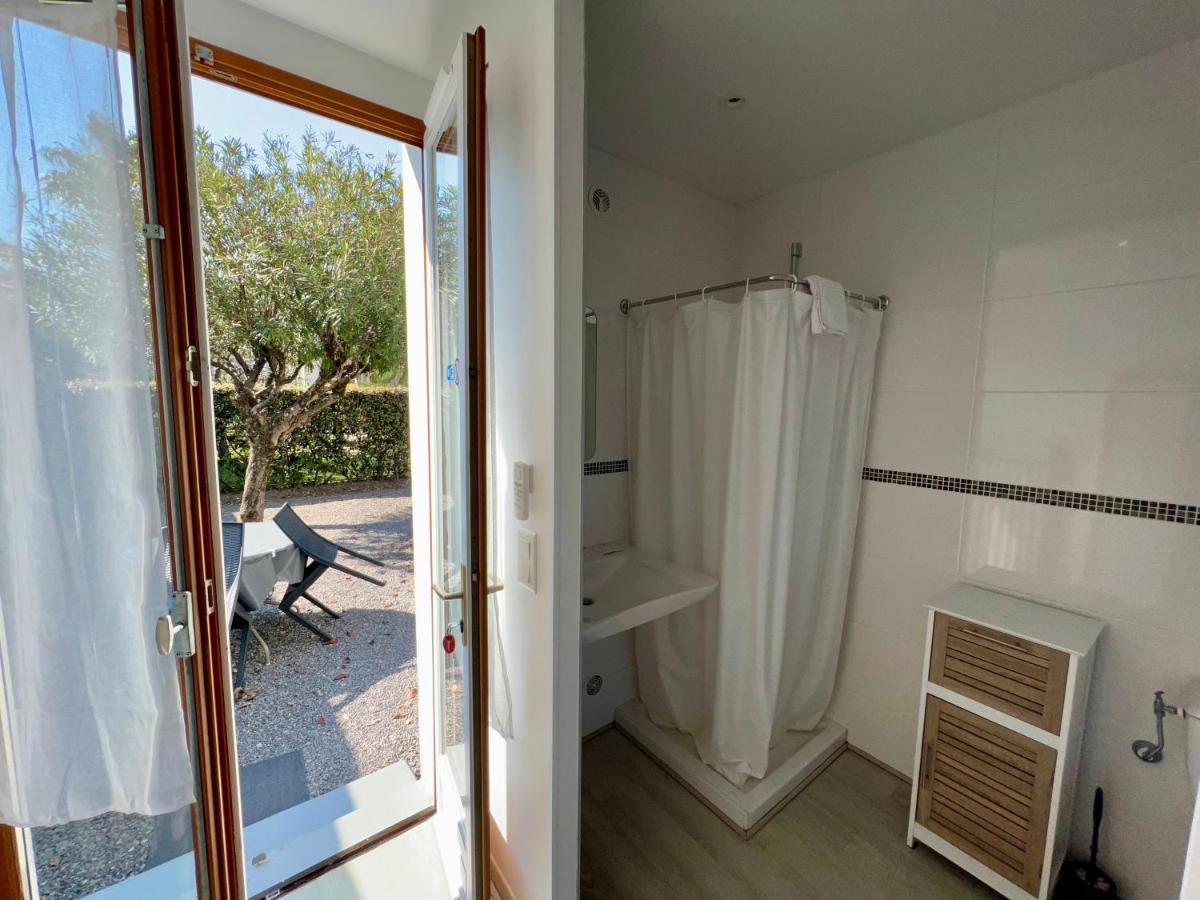 Hotel L'Etape วิลล์เนิฟ-ลูเบ ภายนอก รูปภาพ